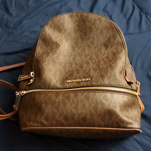 Michael kors backpack - Picture 1 of 6